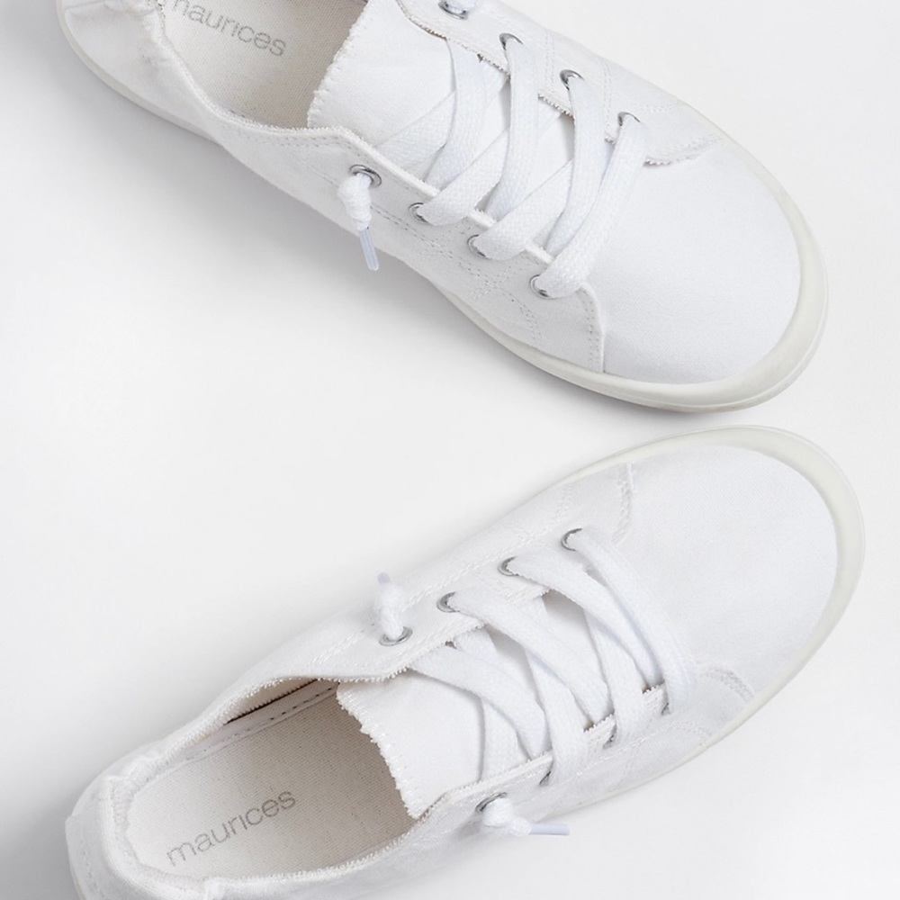 NWT Maurices Mariah Scrunch back shoes size 12